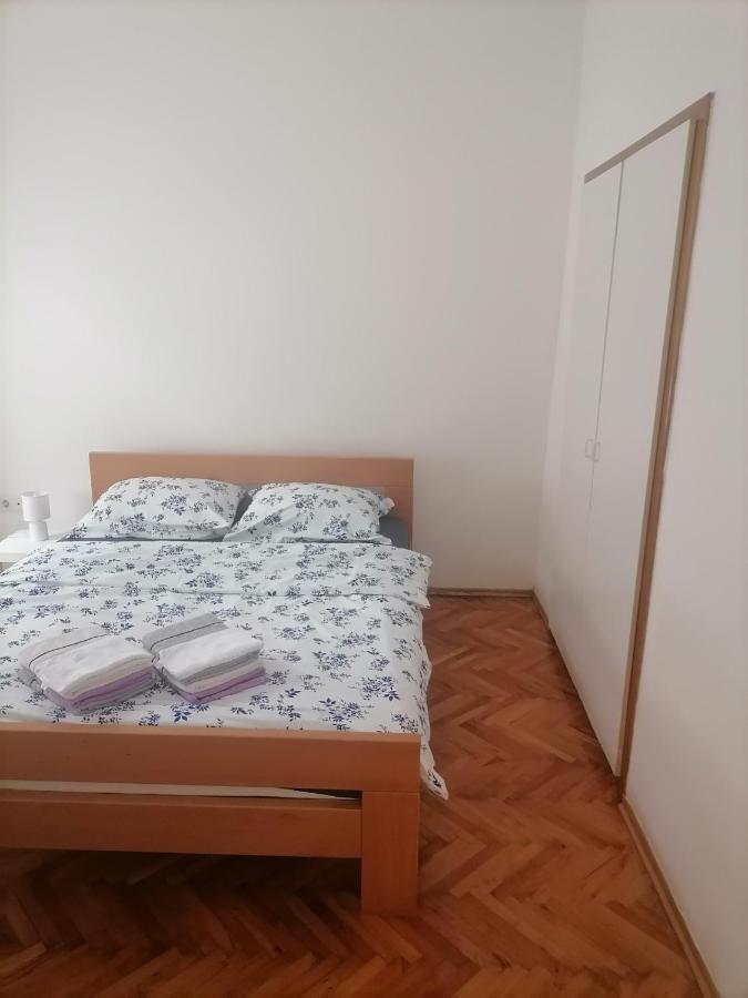 Apartman Semren Apartment Загреб Екстериор снимка